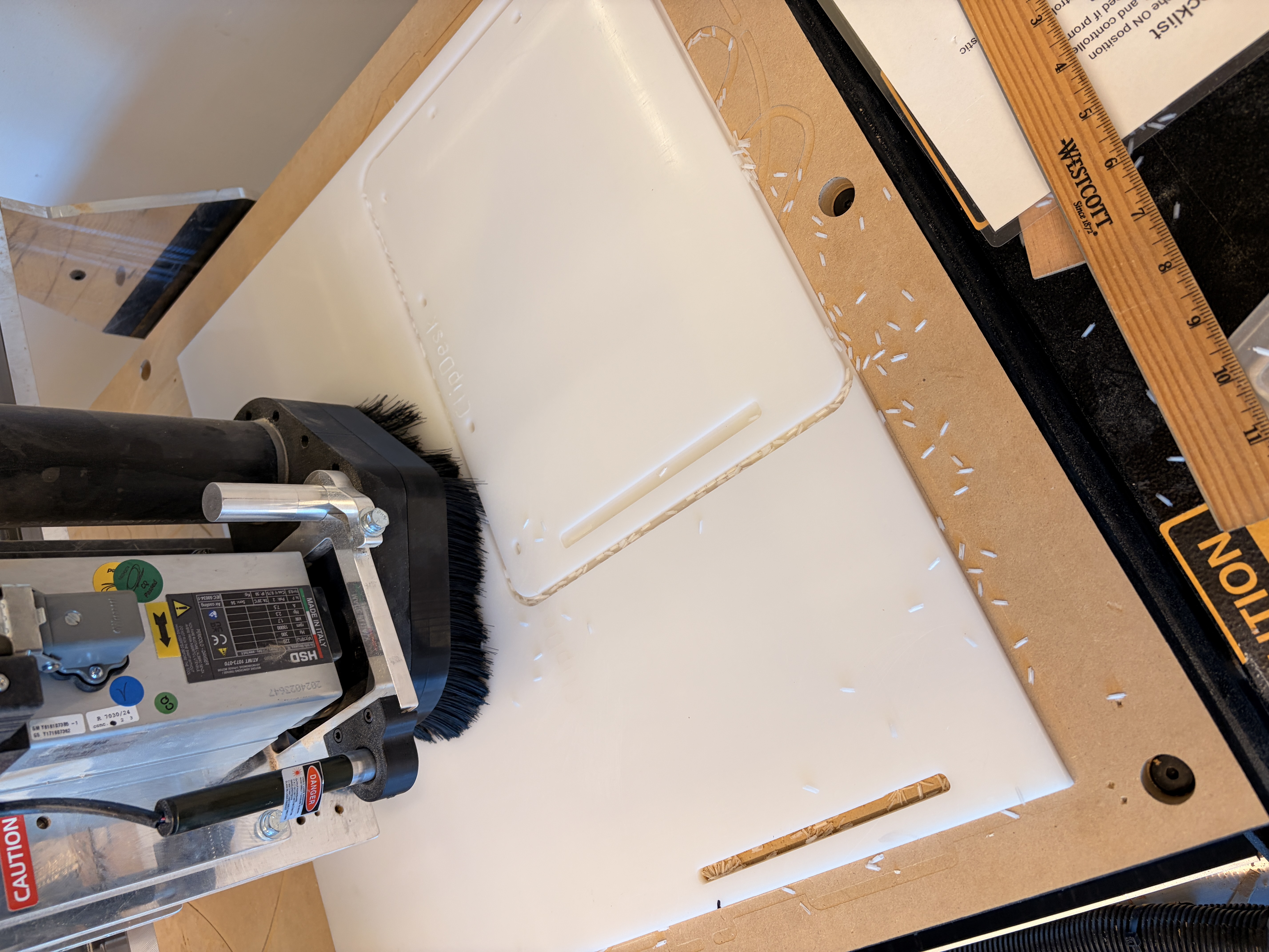 Manufacturing process of ClipDesk using recycled acrylic